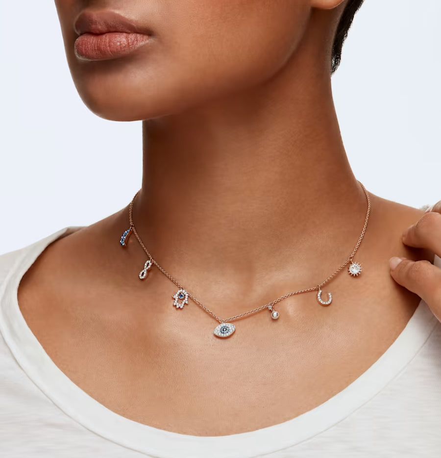 Swarovski 5497664 Collana Symbolic Luna infinito mano evil eye ferro cavallo Blu